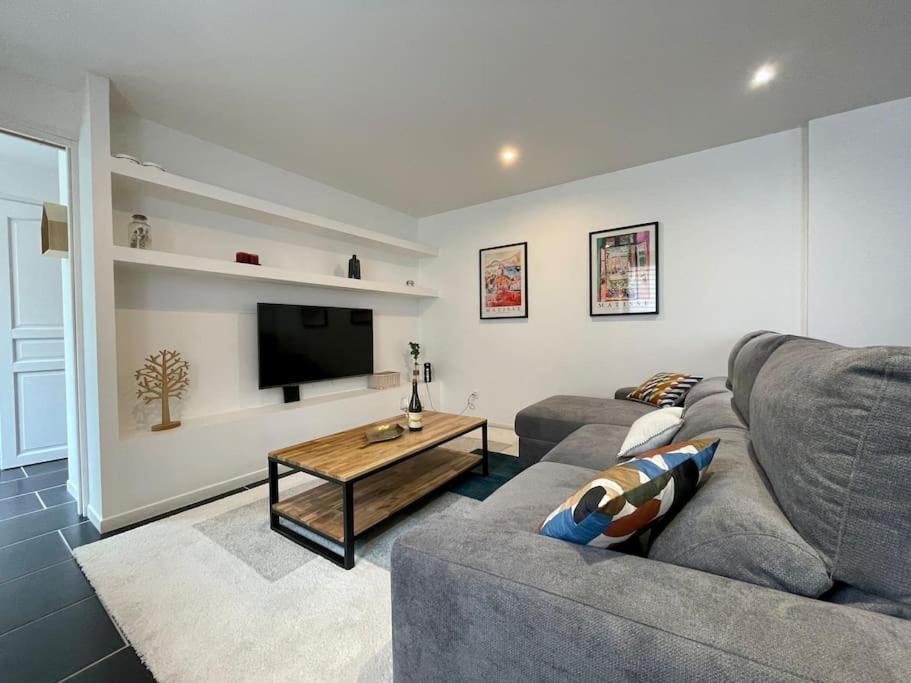 Le Logis Baya - Weekend & Holiday - Wifi & Tv Saint-Vigor-le-Grand Bagian luar foto
